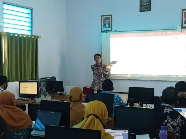 SMP N 1 Baturetno Gelar IHT Analisis Penilaian