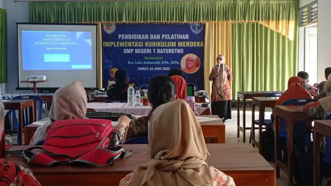 SMP Negeri 1 Baturetno menggelar Pendidikan dan Pelatihan (Diklat) Implementasi Kurikulum Merdeka