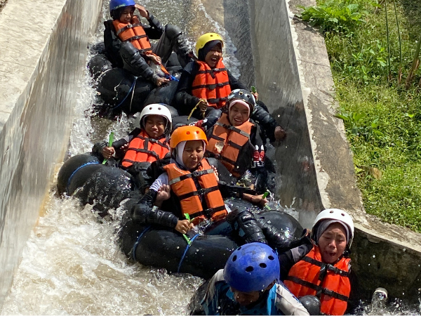 Mendekati Puncak Masa Bakti, Pengurus OSIS Spensaba Ikuti Outbound