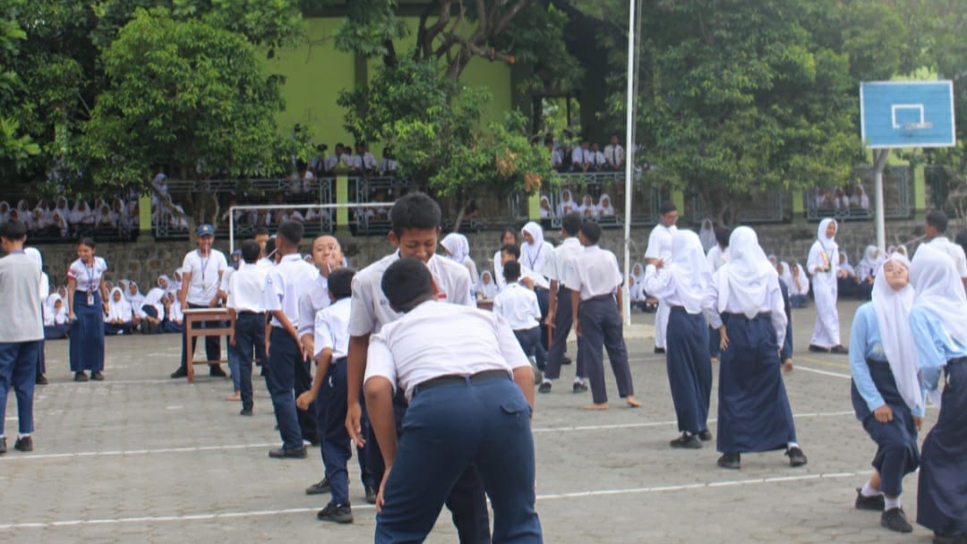 Semarak Hari Guru Dengan  Adanya Lomba Siswa Di SMP Negri 1 Baturetno