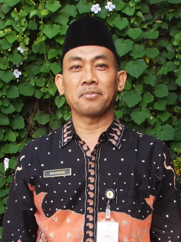 Khurozi, S.Pd.