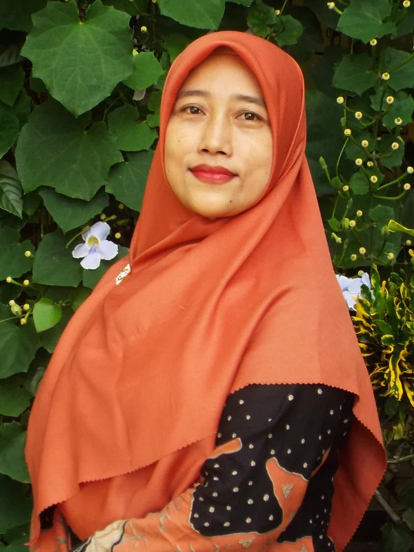 Ummi Hidayati, S. Pd.